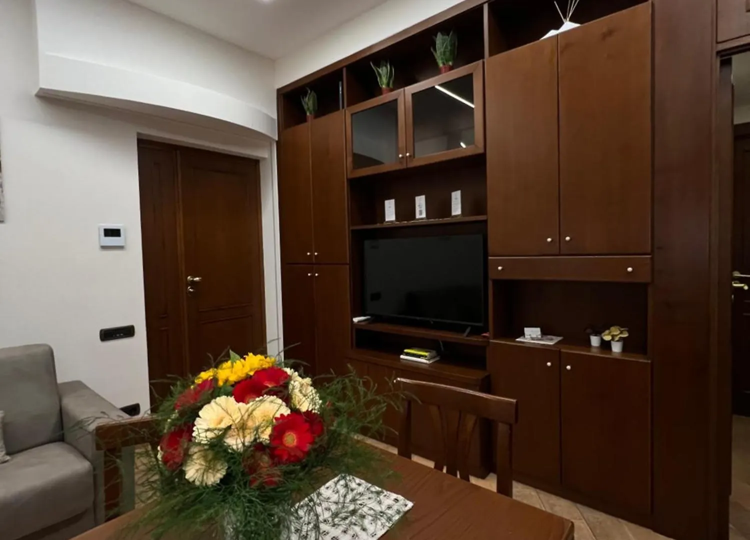 Ninella Apartment Портичи 0*,  Италия